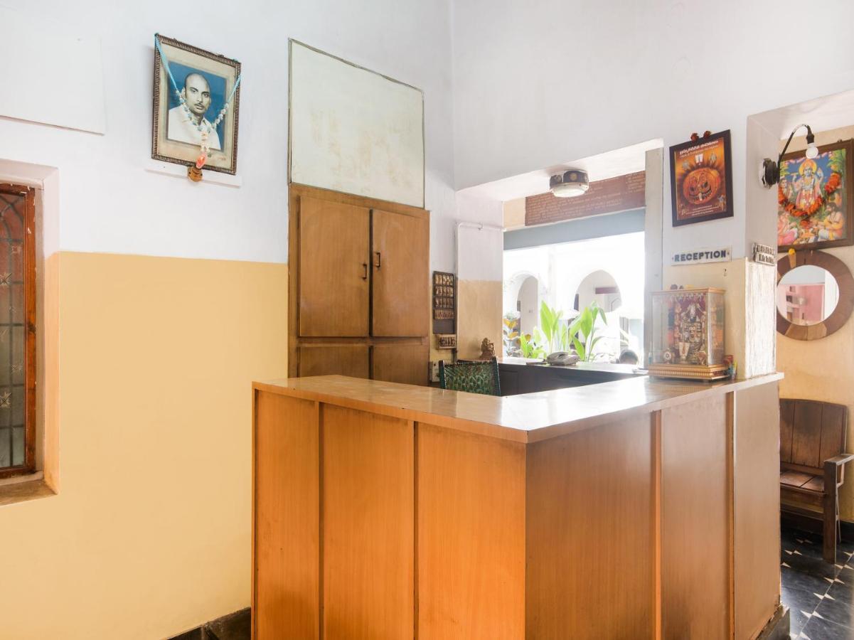 Kākināda Spot On 75742 Sri Devi Lodge מראה חיצוני תמונה